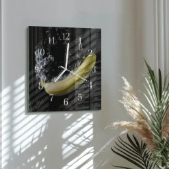 Artystyczny zegar 30x30 Banan szklany ścienny