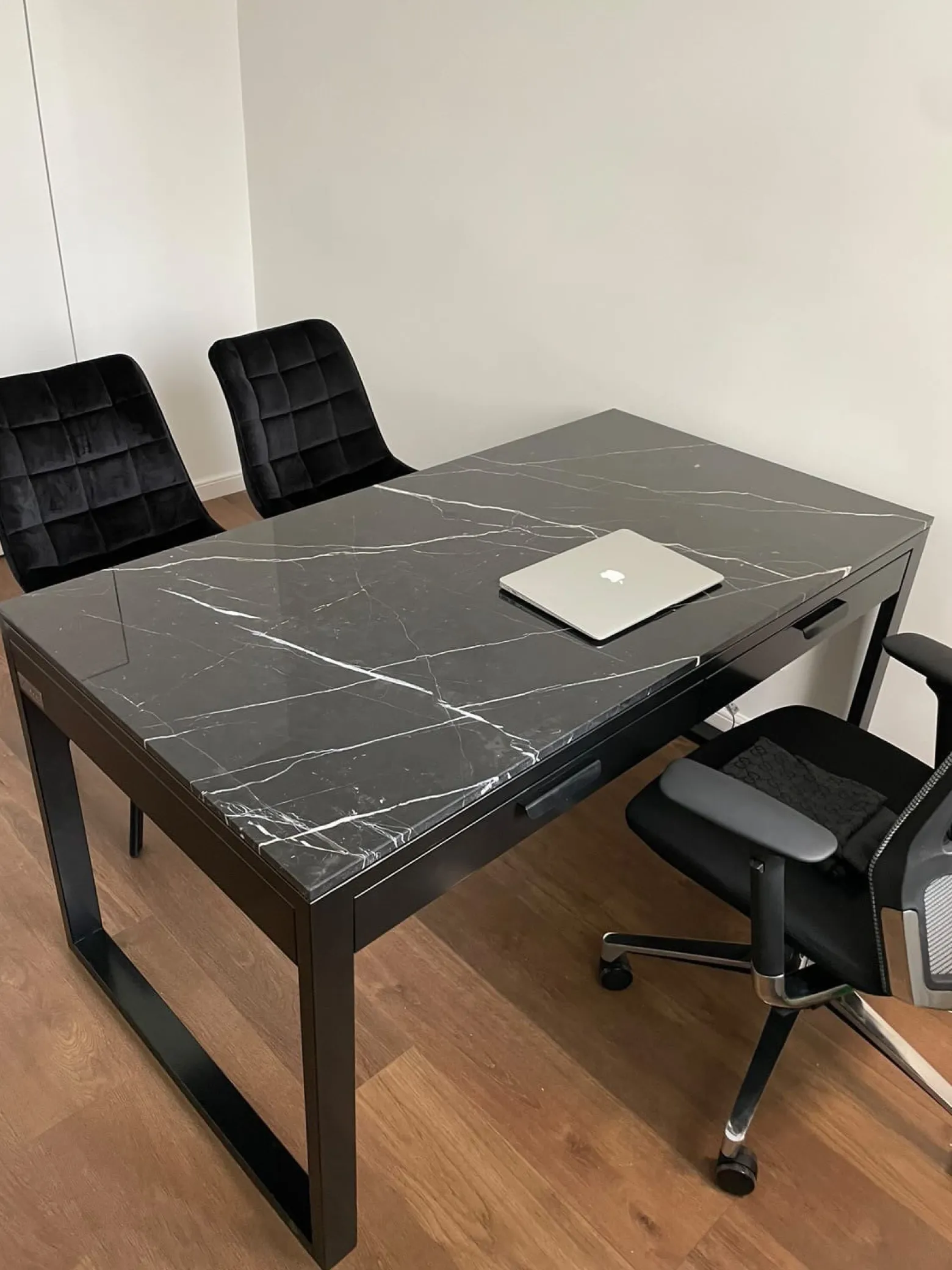 Biuro Premium z Marmurem 11