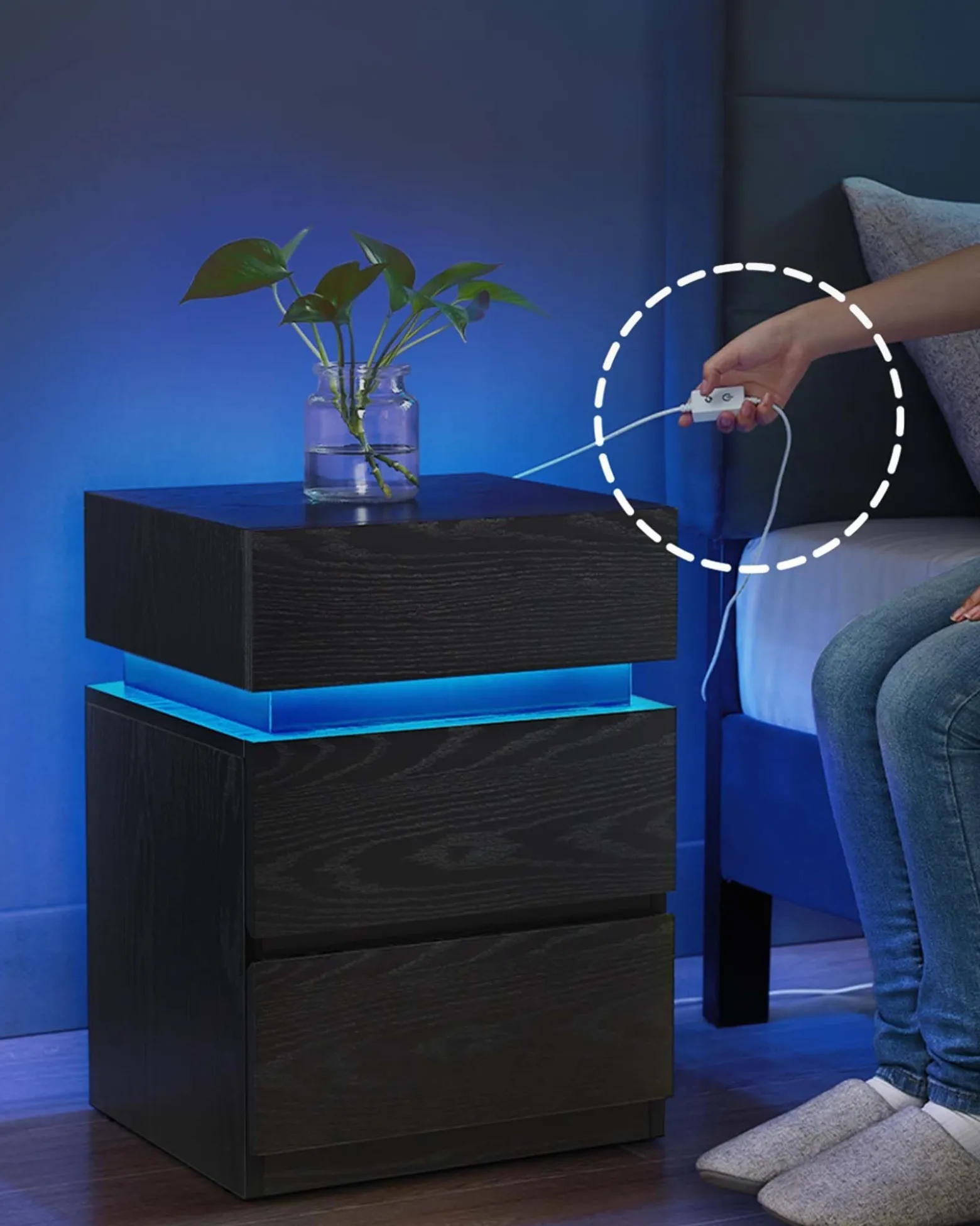 Czarny stolik nocny MDF z podświetleniem LED 25 kolorów pilot 3 szuflady