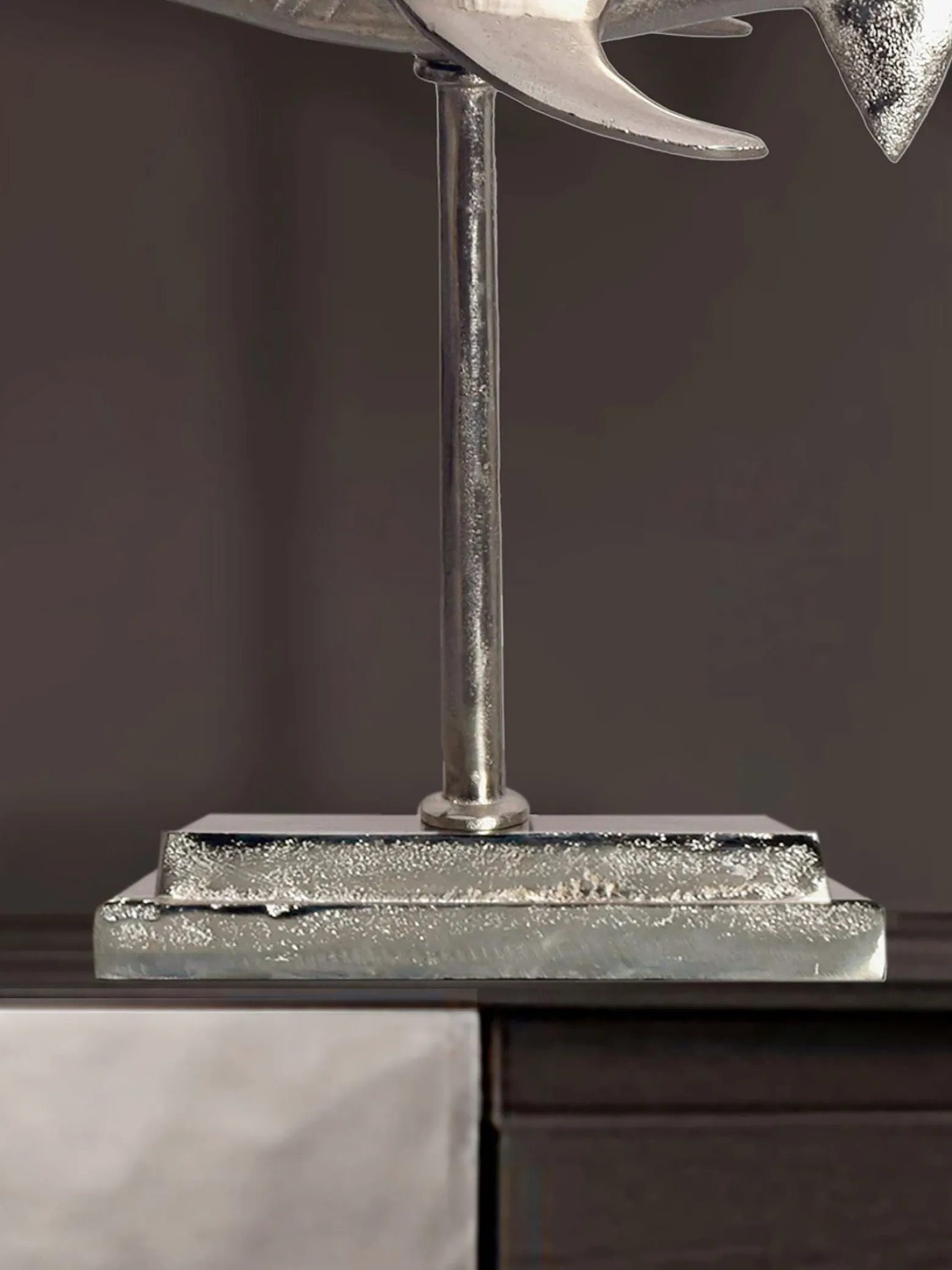 Figurka dekoracyjna Rekin Aluminium Maritim 70 cm Metalowa Dekoracja