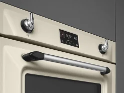 Piekarnik z funkcją pary SMEG SOP6902S2PP