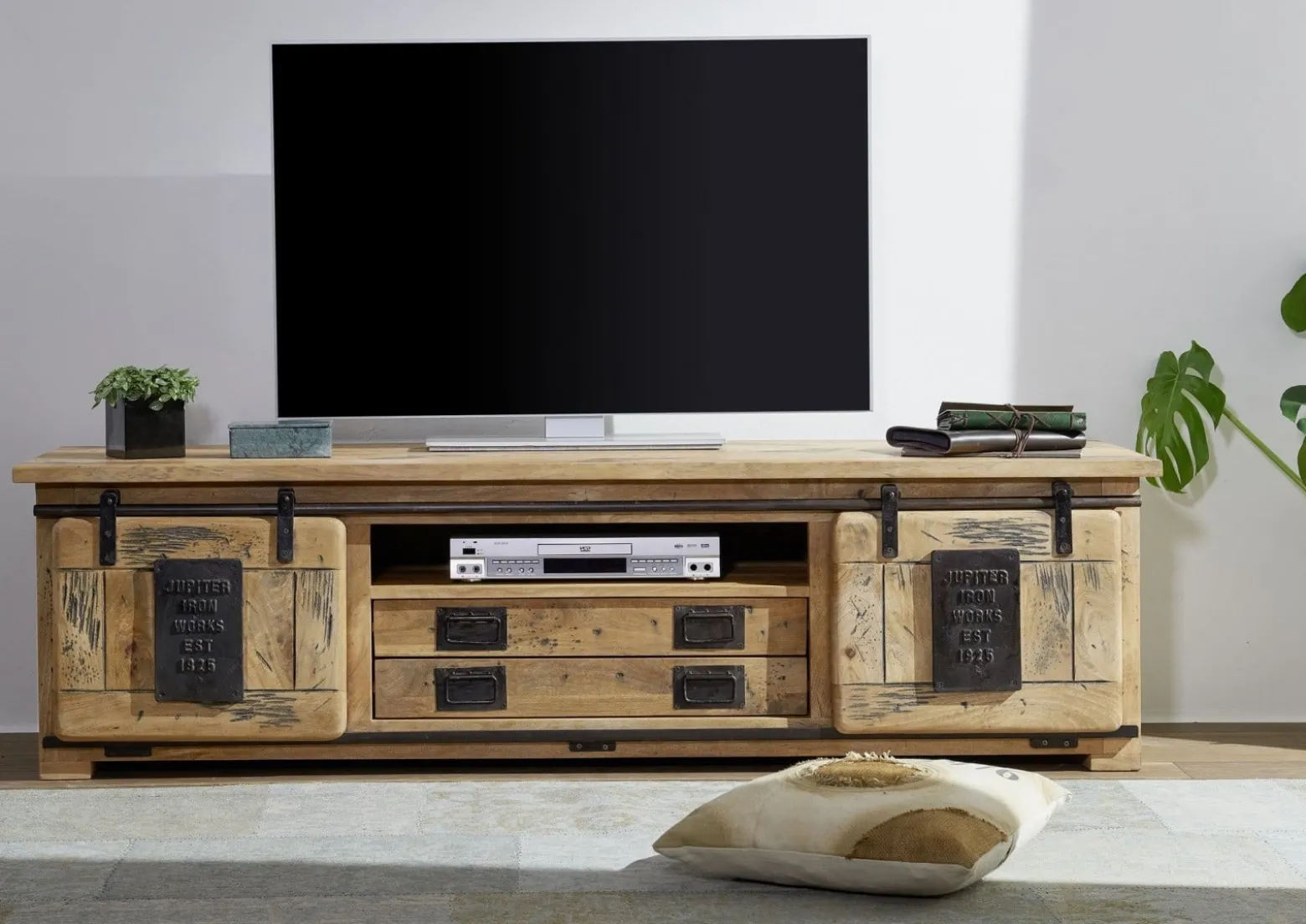 RAILWAY Szafka RTV #146 Mango woskowane + metal 180x50x55 cm