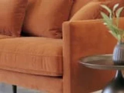 Sofa 3-osobowa Candice beżowa z miękkimi poduszkami