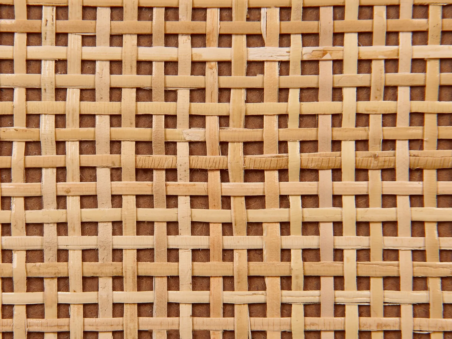 Szafka dwudrzwiowa z rattanowym frontem