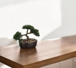 Sztuczne drzewko bonsai w czarnej donicy