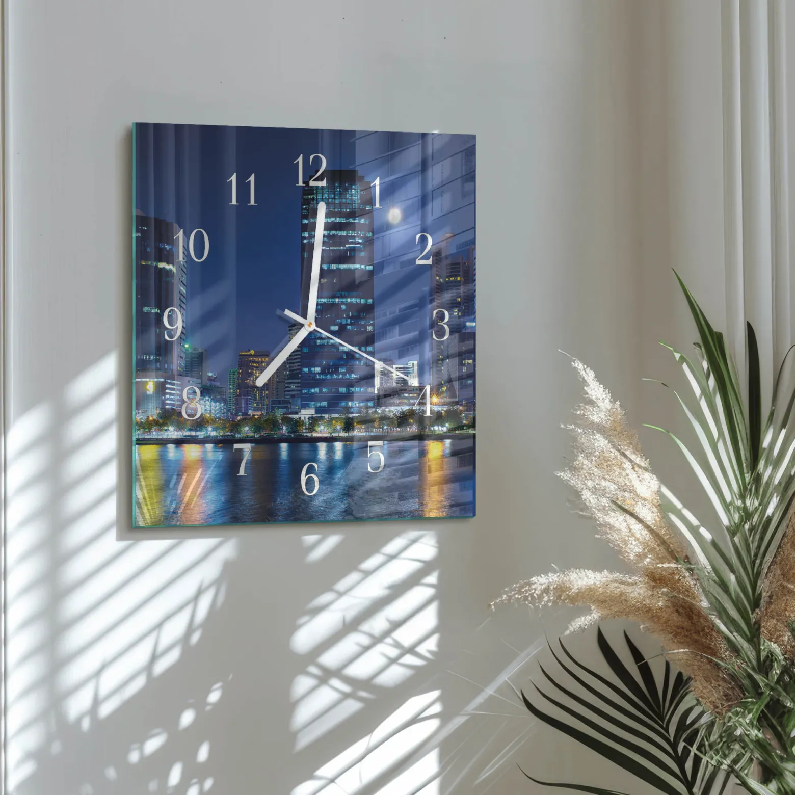Zegar ostry 30x30 Noc w Mieście nowoczesny na ścianę